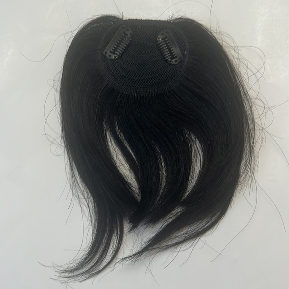 Synthetic Hairpieces False Clip-In Bangs - Picture 3 of 5